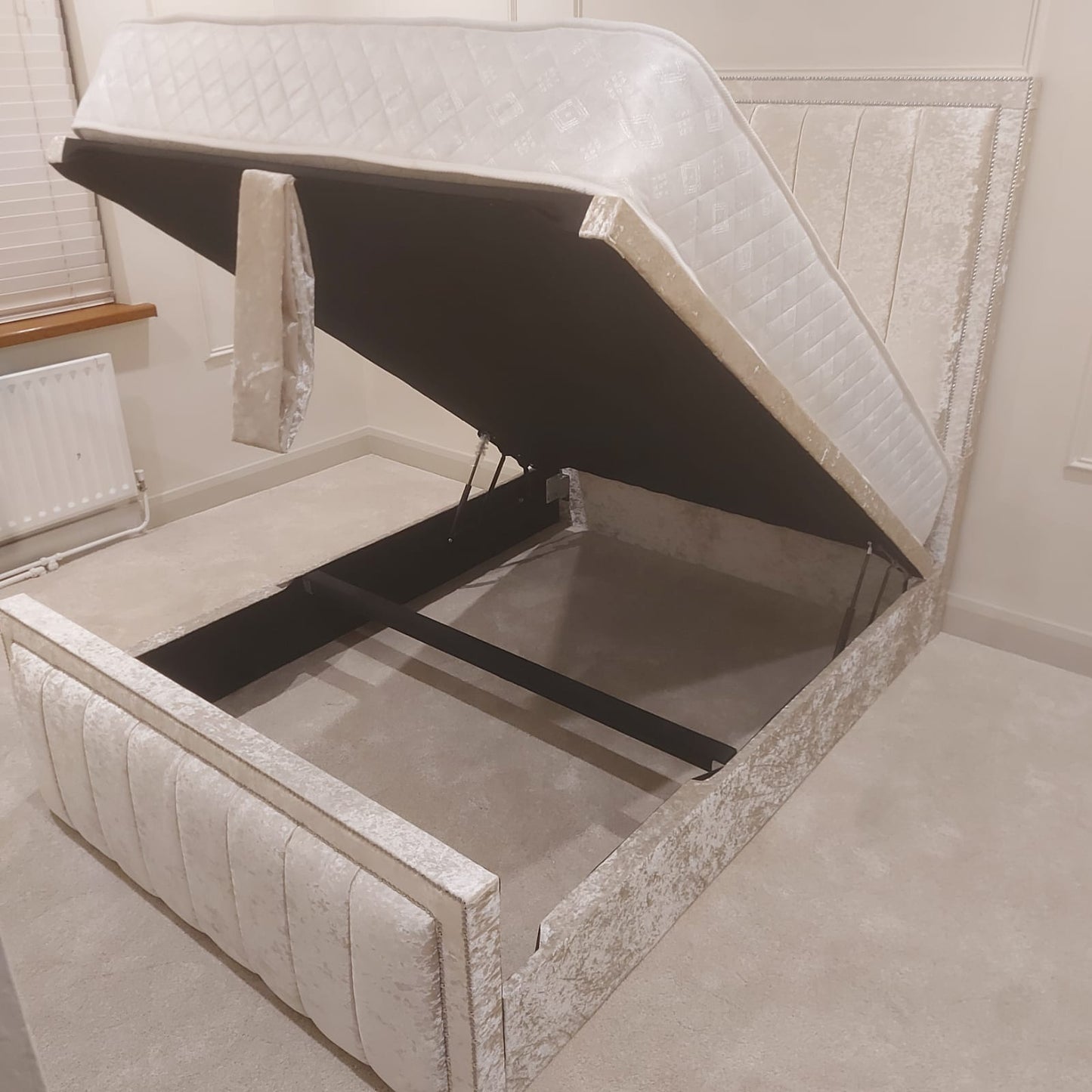 Milano Beading Bed