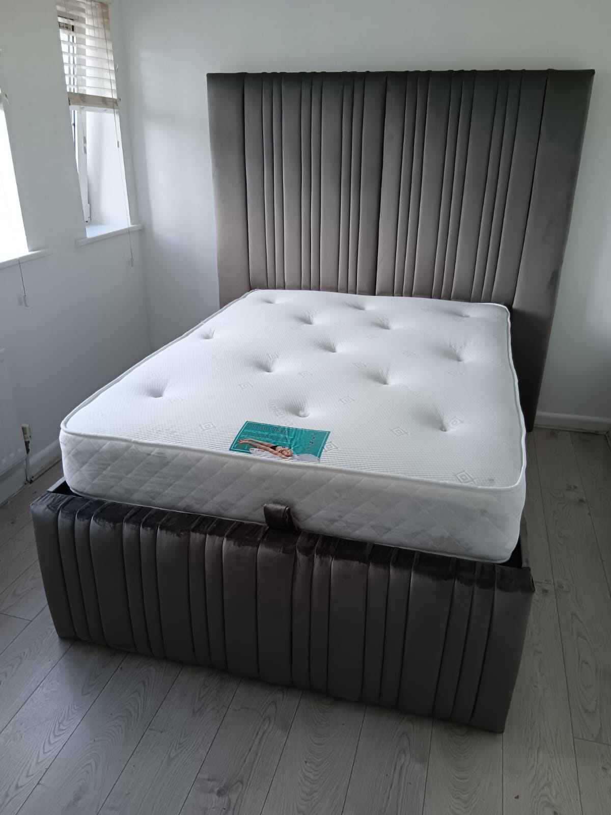 The Valencia Bed