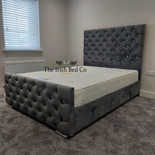 Chesterfield Bed