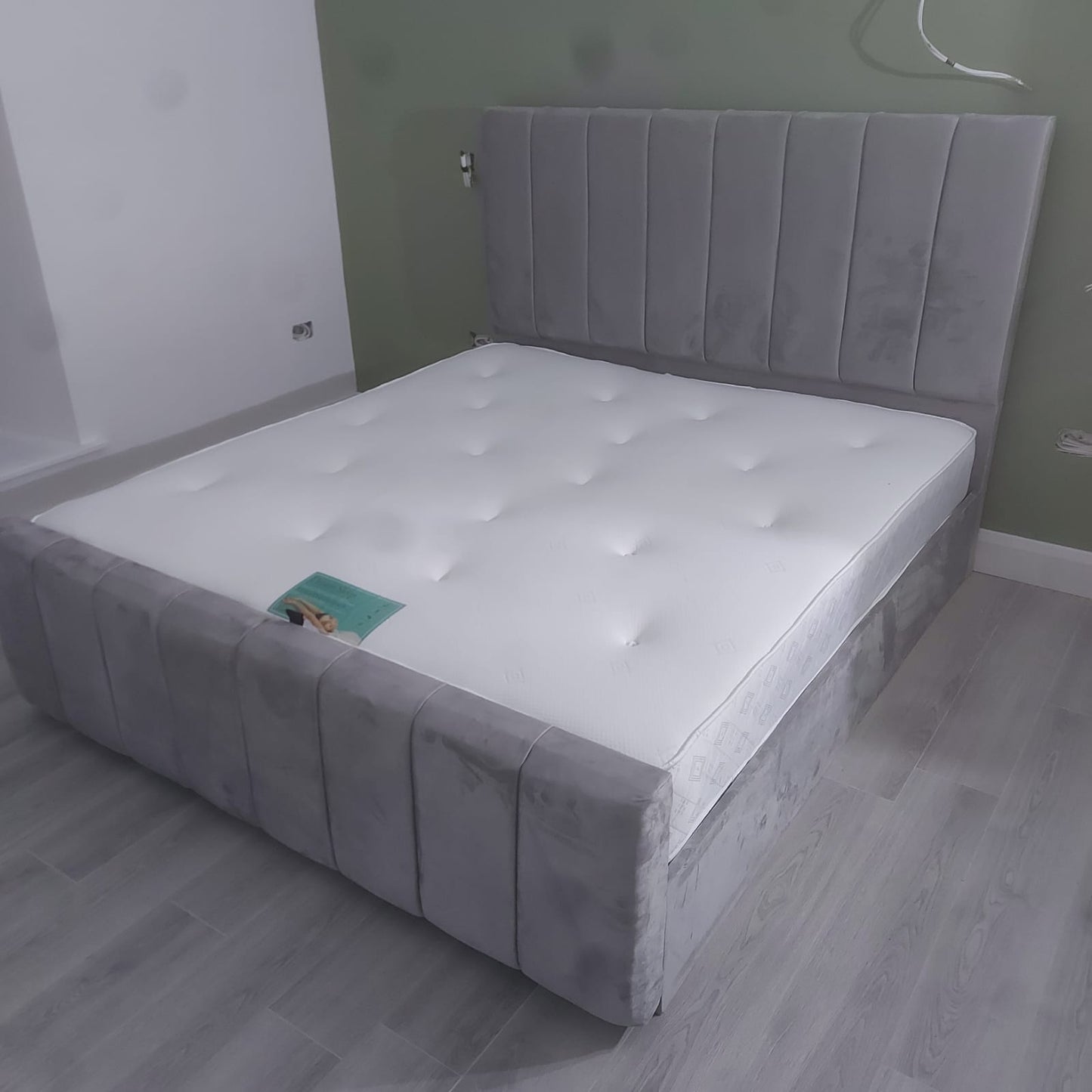 Milano Bed