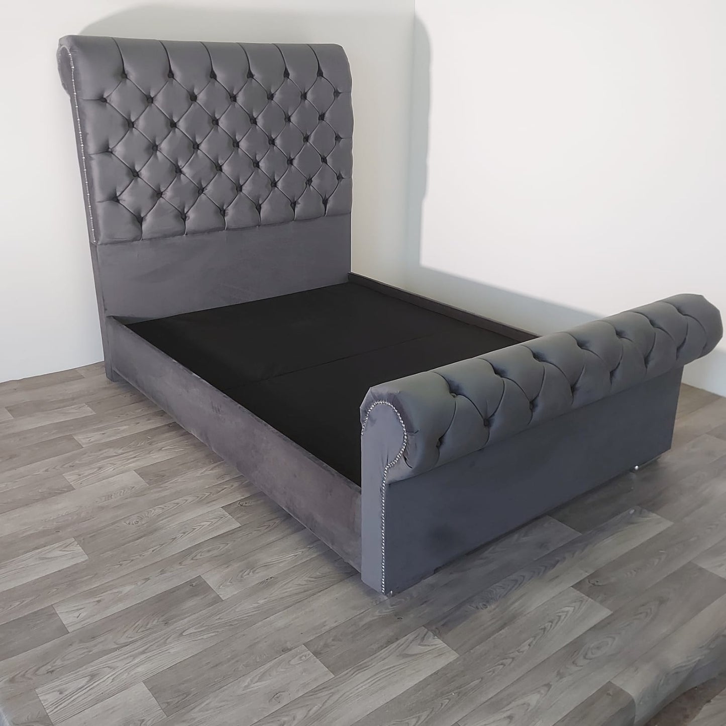 Sleigh Bed